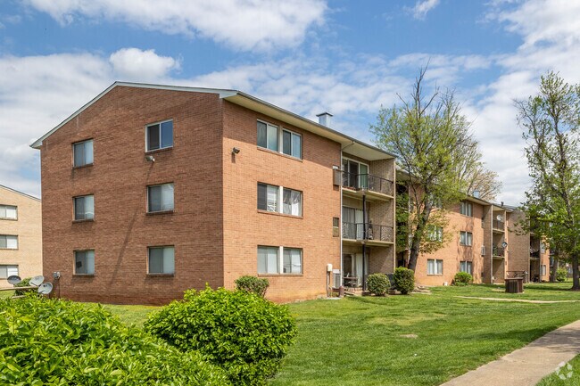 Foto del edificio - Mallard Court Apartments