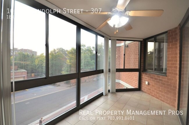 Building Photo - 1001 N Randolph St