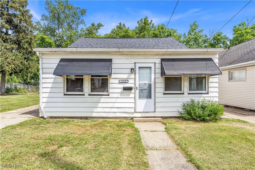 12518 Erwin Ave Cleveland, OH 44135 – photo 1