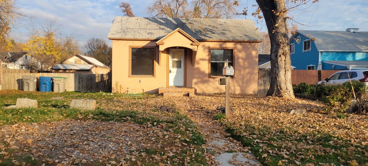 Primary Photo - Sweet Cottage