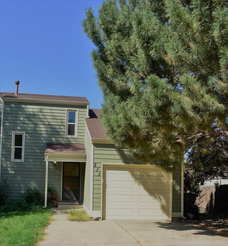 3 br, 2 bath House 311 Wadsworth Ct. House for Rent in Longmont, CO