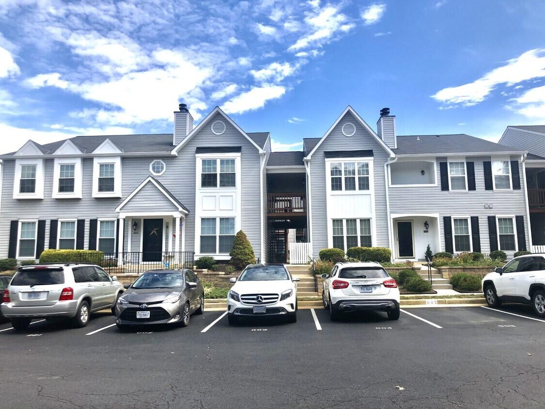 7809 Harrowgate Cir Unit D, West Springfield, VA 22152 Condo for Rent