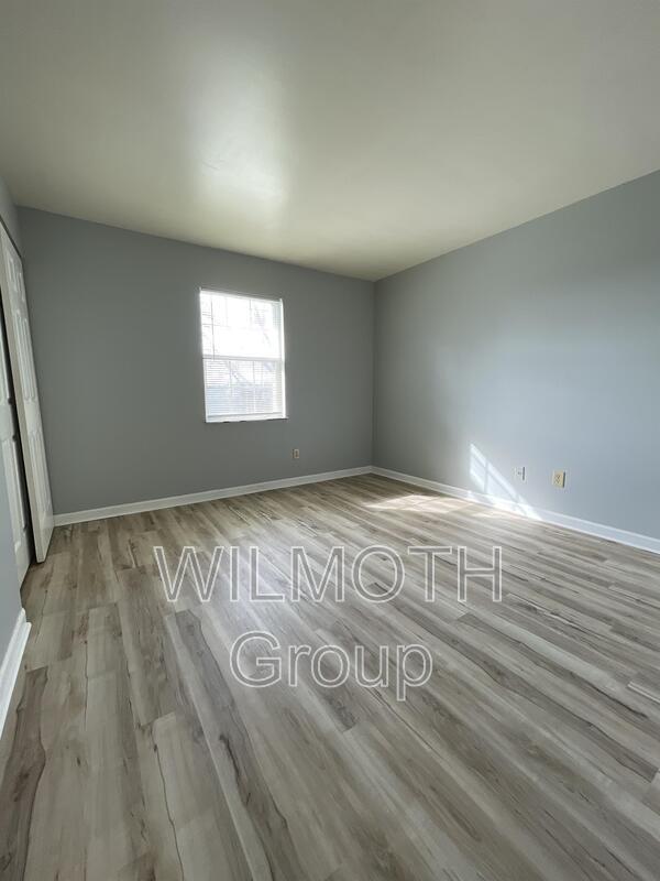 Building Photo - 1320 Millerwood Dr