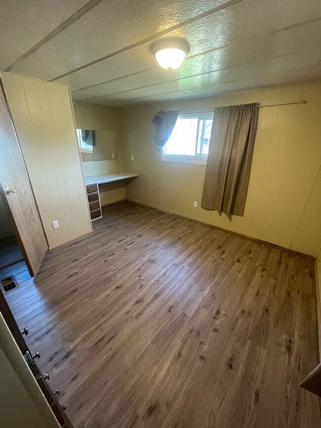 Building Photo - South Cle Elum Residence
