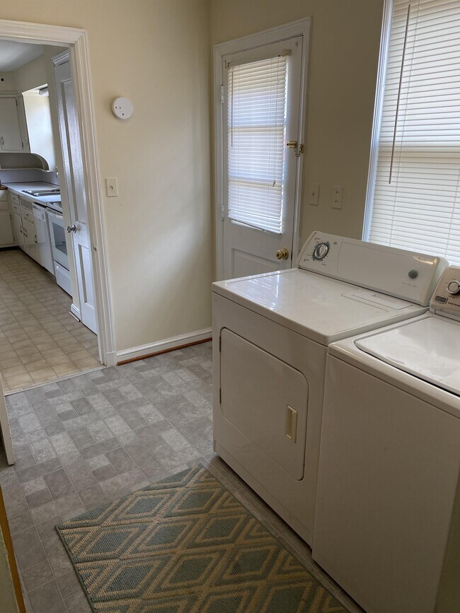 Foto del edificio - 1111 Fairview Ave