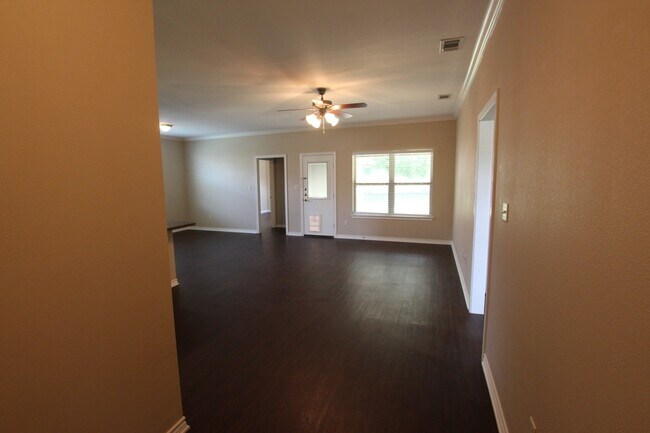 Foto del edificio - Gorgeous 3 Bedroom Home in The Ranch Subdi...