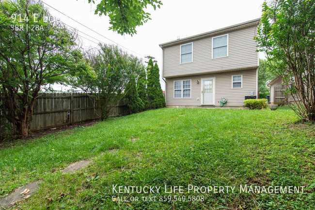 Building Photo - 914 E Loudon Ave