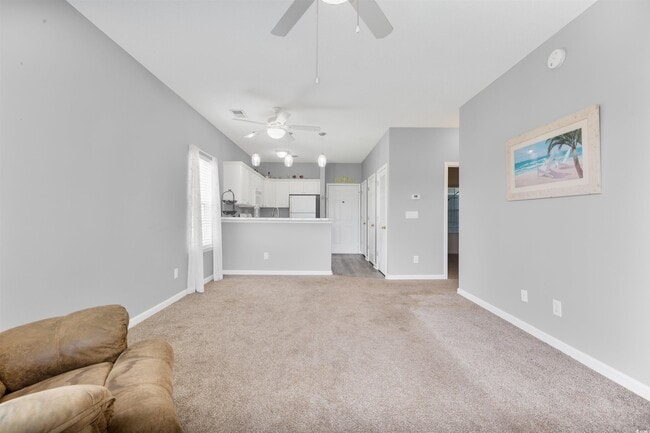 Building Photo - 2040 Cross Gate Blvd