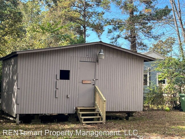 3 br, 1 bath House - 664 Morris Road photo'