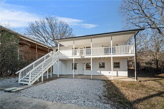 Building Photo - 1614 E Huntsville Rd