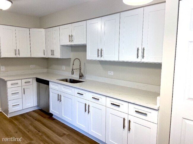 Building Photo - 2 br, 1 bath Condo - 1300 Coventry Cir