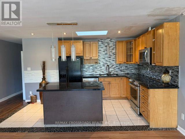 Photo du bâtiment - 840 Danforth Rd