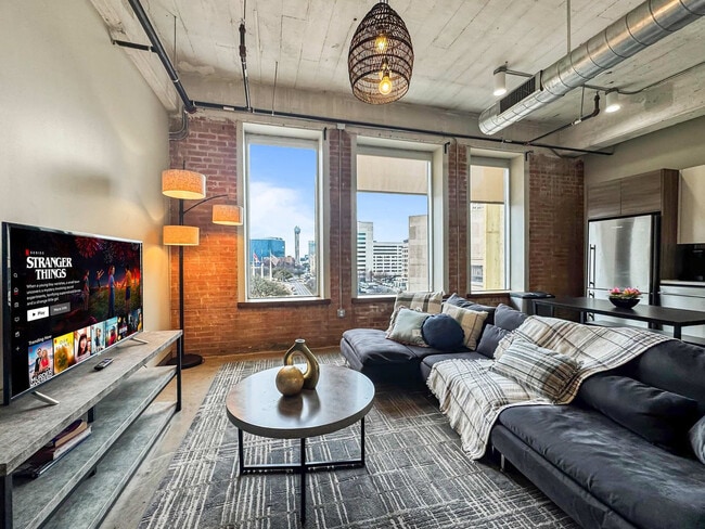 Foto del edificio - 555 Evergreen St