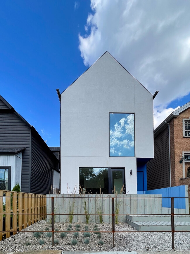 Building Photo - 2129 N Kimball Ave