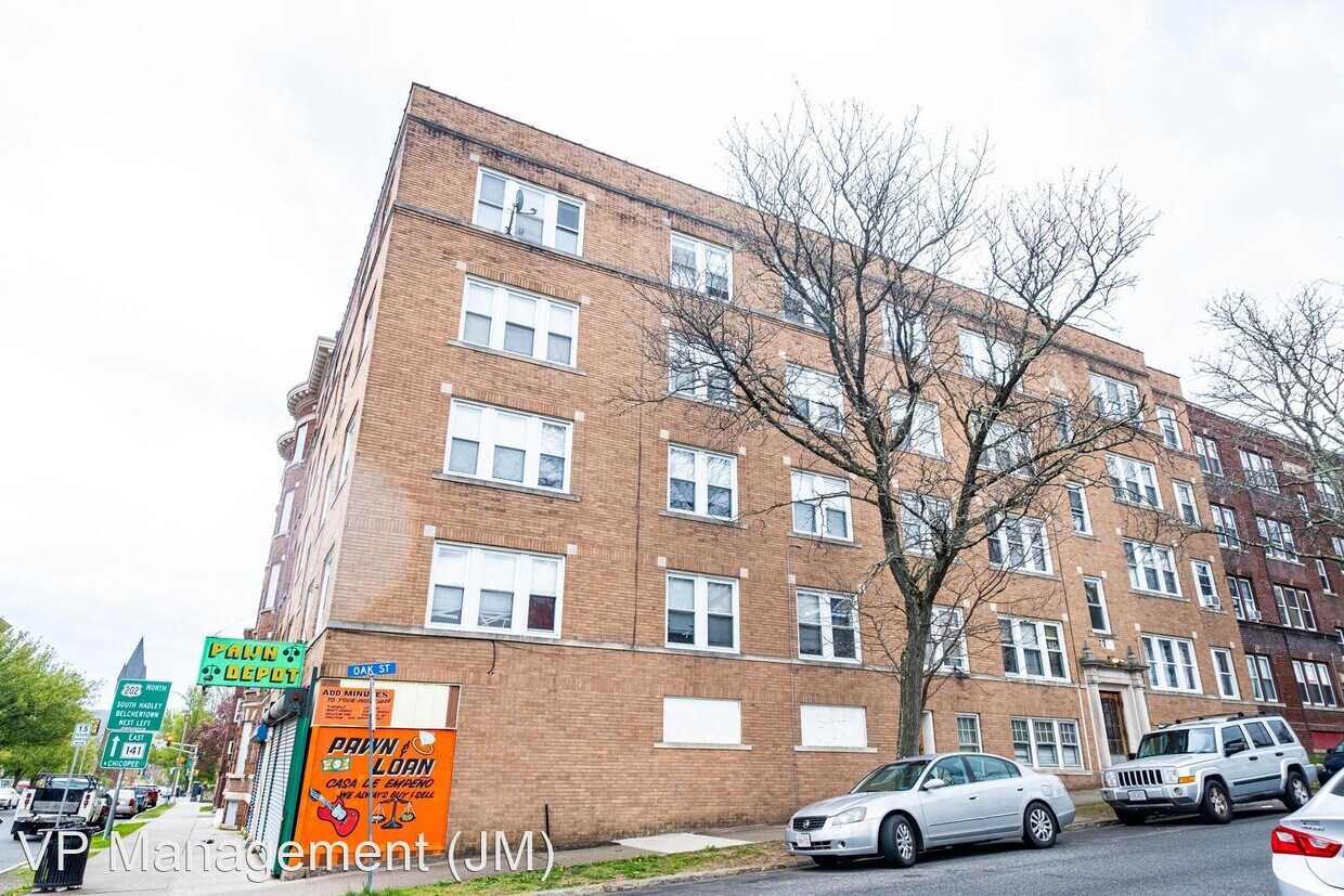 Primary Photo - 444-448 Appleton St