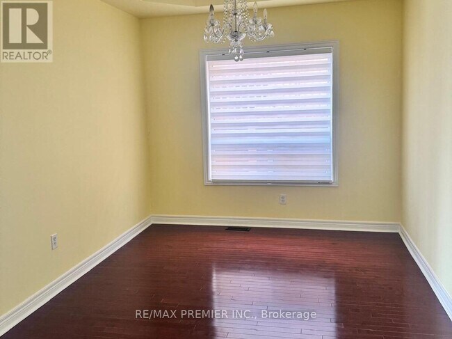 Building Photo - 35 Boom Rd