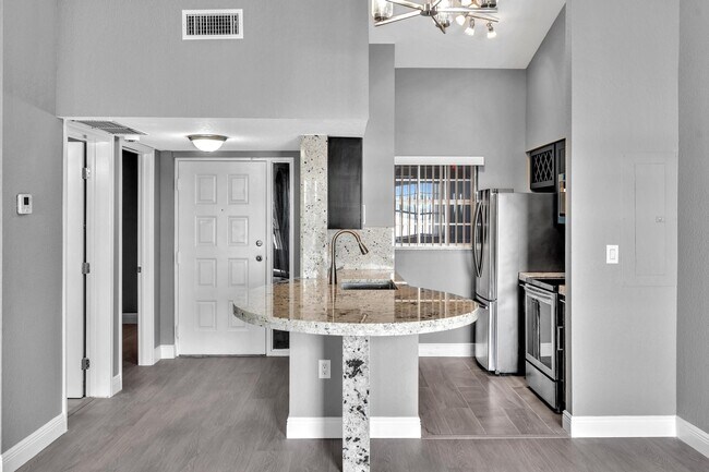 Foto del edificio - 2851 N Oakland Forest Dr