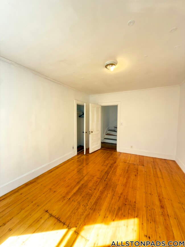 Building Photo - 45 N Beacon St