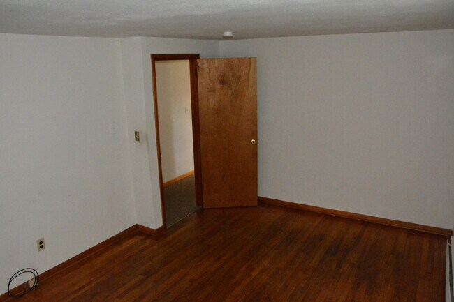 Bedroom - 252 Forest St