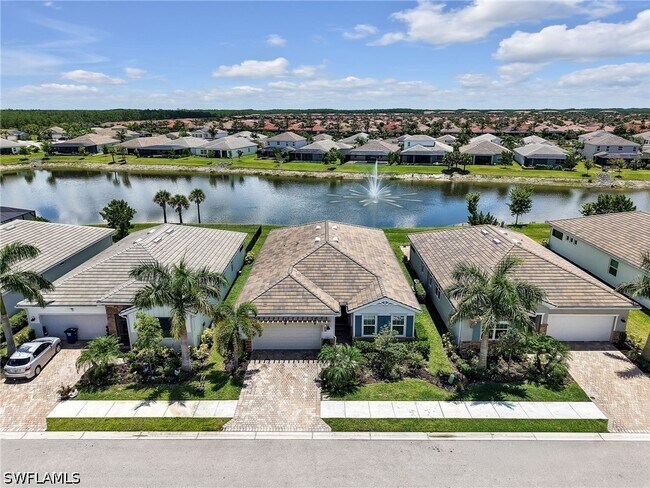 Building Photo - 28029 Sanibel Sands St