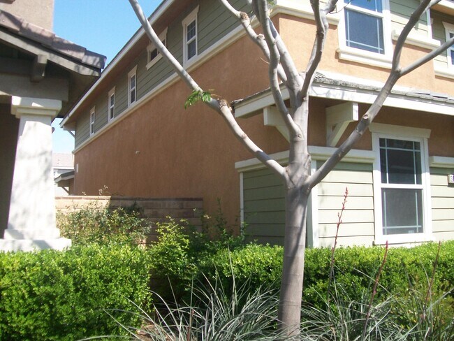 Foto del edificio - 38227 Lone Tree Ct