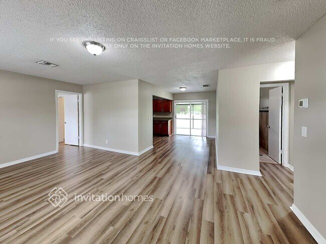 Building Photo - 9323 Southampton Pl