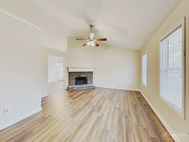 Foto del edificio - 168 Meadow Spring Ln