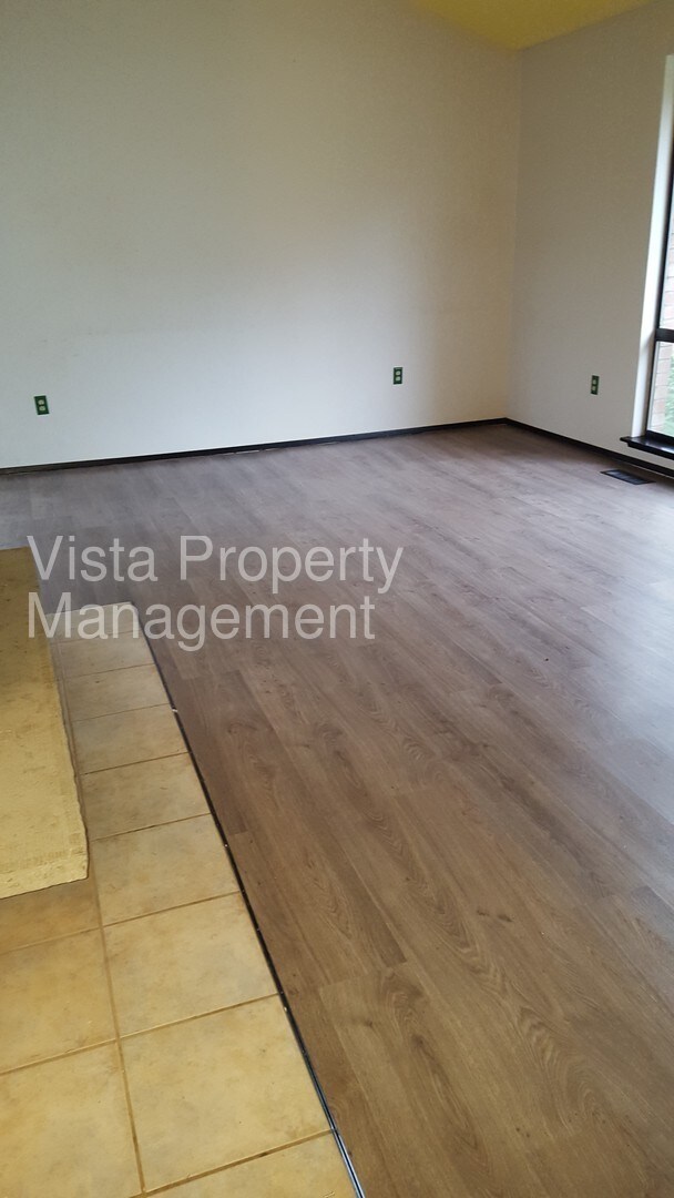 Building Photo - Spanaway Home for Rent!
