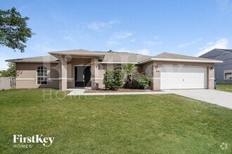 Building Photo - 18552 Spruce Dr W
