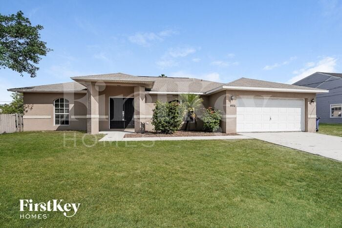 Primary Photo - 18552 Spruce Dr W