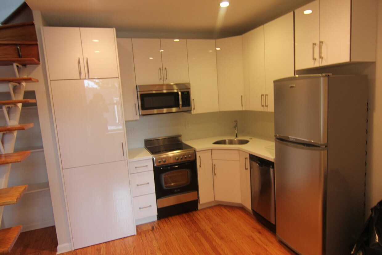 Foto principal - 330 S 15th St