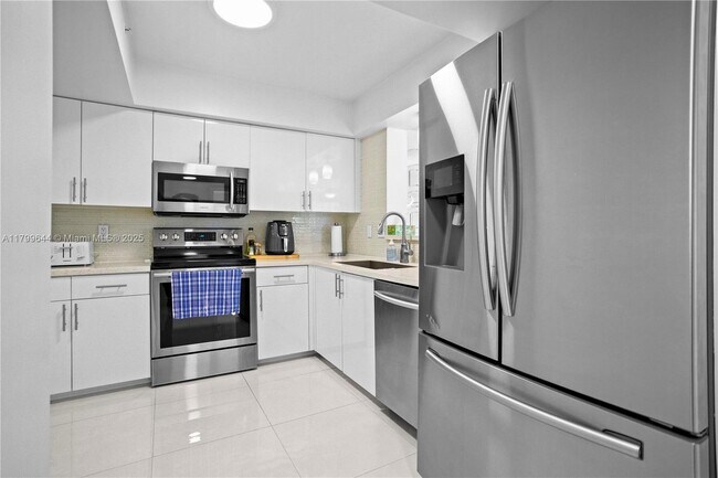Foto del edificio - 529 E Sheridan St