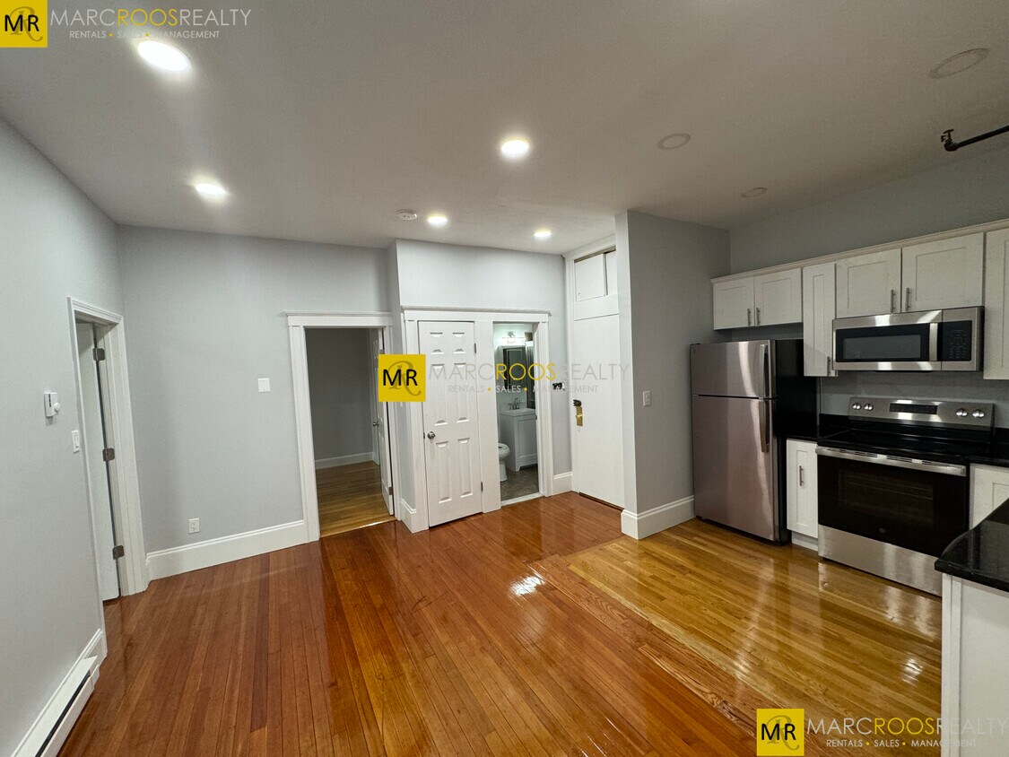 Foto principal - 485 Commonwealth Ave