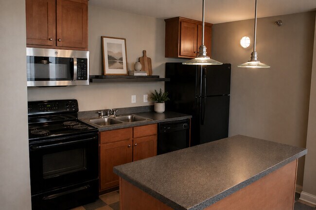 Sala de estar con temática de bosque - Stockbridge Apartments