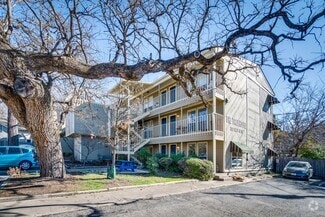 Building Photo - 202 E 45th St
