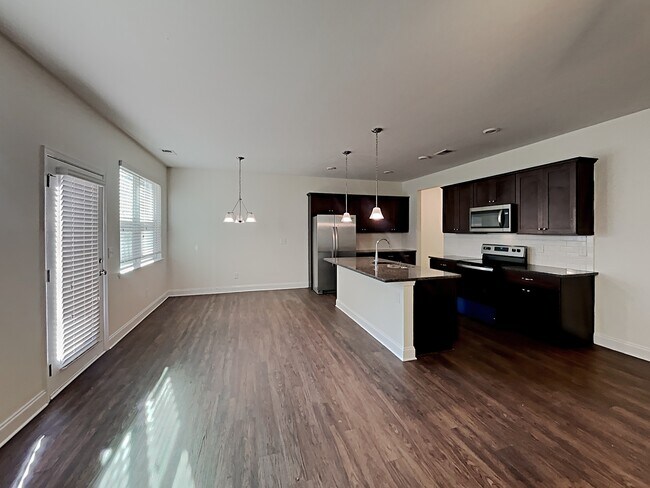 Foto del edificio - 128 Cobblestone Drive