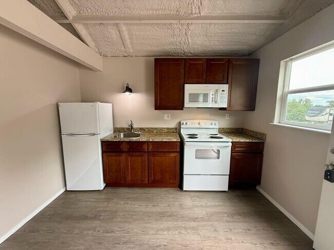 Foto del edificio - 12198 Farm to Market Rd 730 N