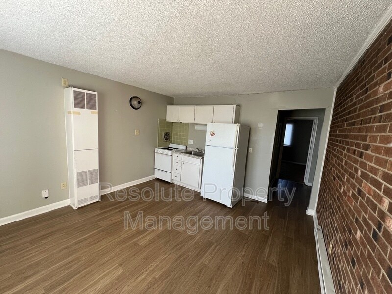 Building Photo - 716 Cumberland St