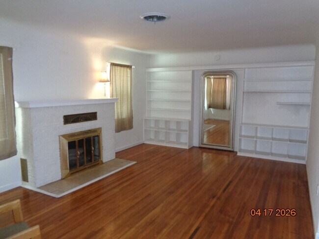 Foto del edificio - Cute and Clean One Story in Central Lancaster Offering 1328 sq. ft.