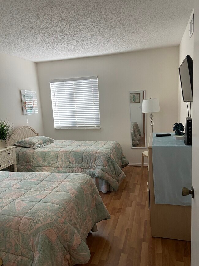 Foto del edificio - 700 Golden Beach Blvd