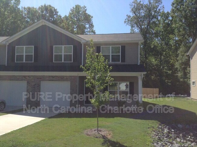 Building Photo - 260 Village Creek Way