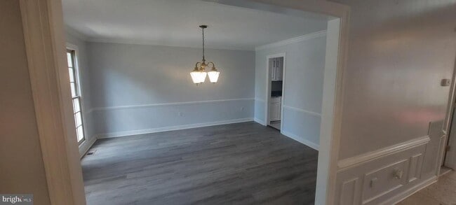 Foto del edificio - 6135 Fieldcrest Ct
