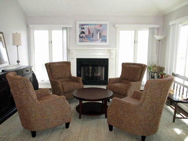 Building Photo - 104 Summer Breeze Ct