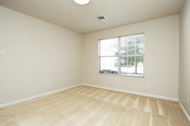 Foto del edificio - 7027 Parkford Meadow Dr