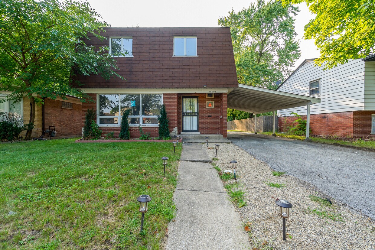 14804 Avenue Of The Grovesnull