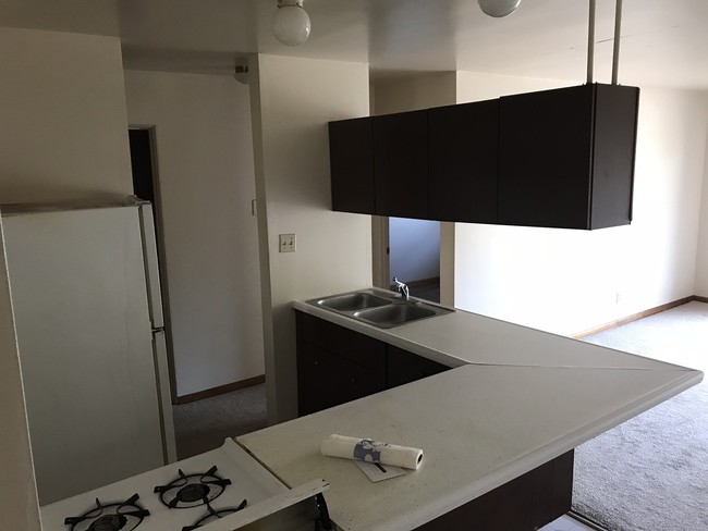 Foto del edificio - 5912-5912 Forest Ave