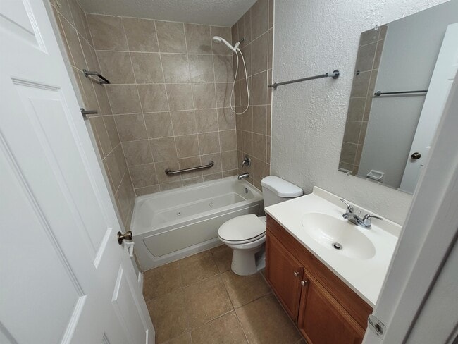 Building Photo - 5970 Fisherman Ln