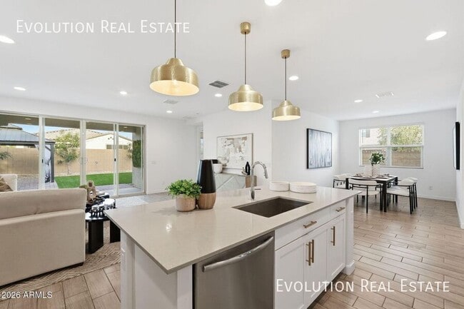 Building Photo - 6627 S Abbey Ln