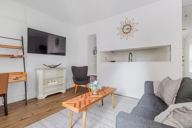 Foto del edificio - 177 Waverly Pl