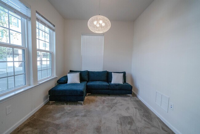 Foto del edificio - 78 Landmark Ln